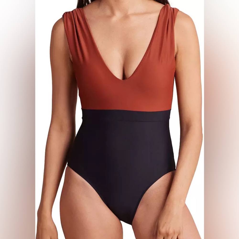 Summersalt Women's The Ruched Backflip Swimsuit Size 8